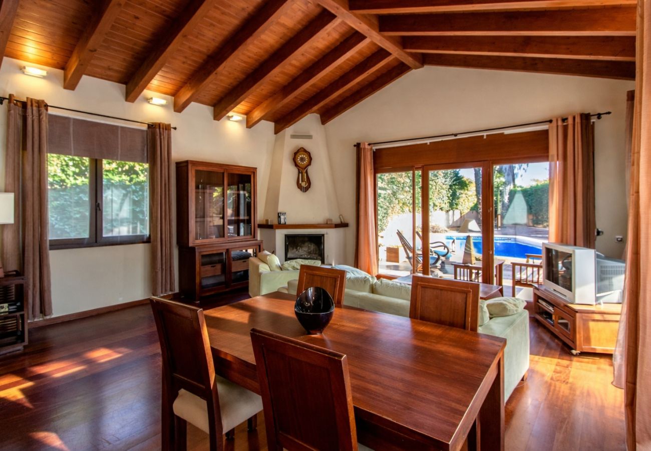 Villa en Vidreres - Joya de la Costa Brava a pocos minutos de la playa