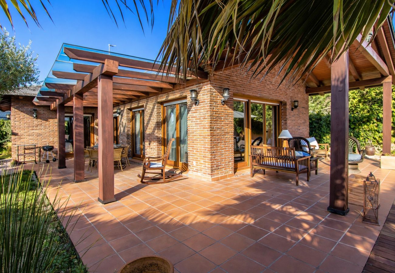 Villa en Vidreres - Joya de la Costa Brava a pocos minutos de la playa