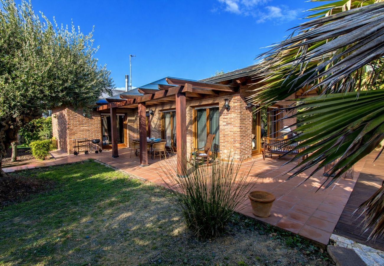 Villa en Vidreres - Joya de la Costa Brava a pocos minutos de la playa