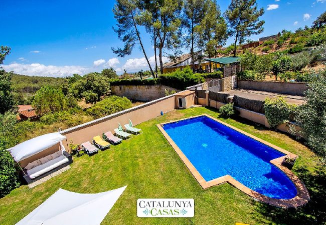 Villa en Sentmenat -  ¡Moderno y espacioso con piscina privada cerca de BCN!