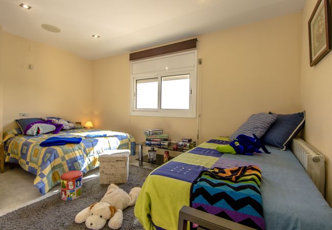 Villa en Sentmenat - Villa con piscina privada a 33km de Barcelona Villa en Sentmenat - Villa con piscina privada a 33km de Barcelona