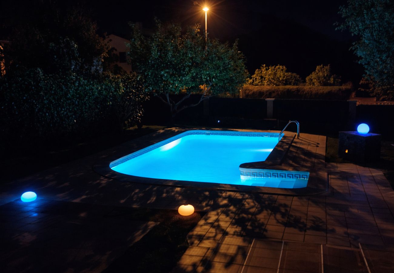 Villa en Sentmenat - Villa con piscina privada a 33km de Barcelona