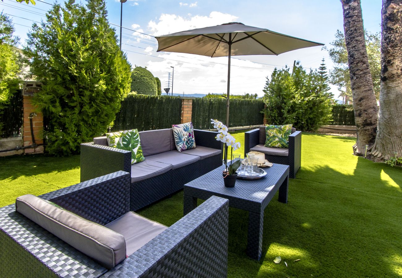 Villa en Sentmenat - Villa con piscina privada a 33km de Barcelona