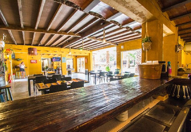 Villa en Rubí -  Relájate y Recárgate - ¡a sólo 34km de Barcelona! Villa en Rubí -  Relájate y Recárgate - ¡a sólo 34km de Barcelona!
