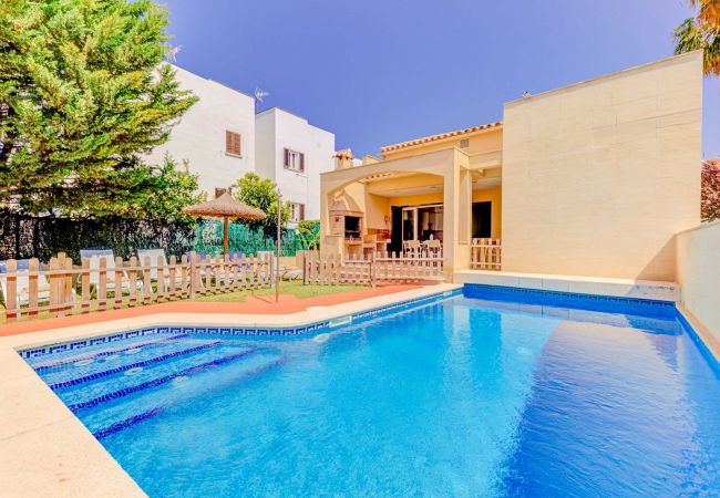 Villa en Palma de Mallorca - Encantadora villa con piscina a 100m de la playa