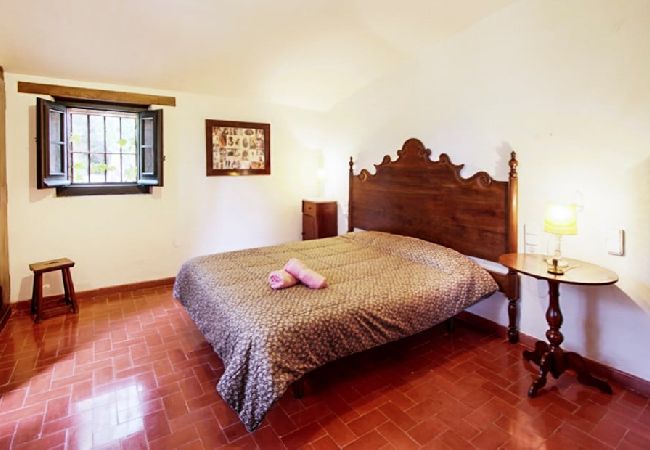 Villa en Castellar del Vallés - Refugio celestial para 16, a 30km de Barcelona Villa en Castellar del Vallés - Refugio celestial para 16, a 30km de Barcelona