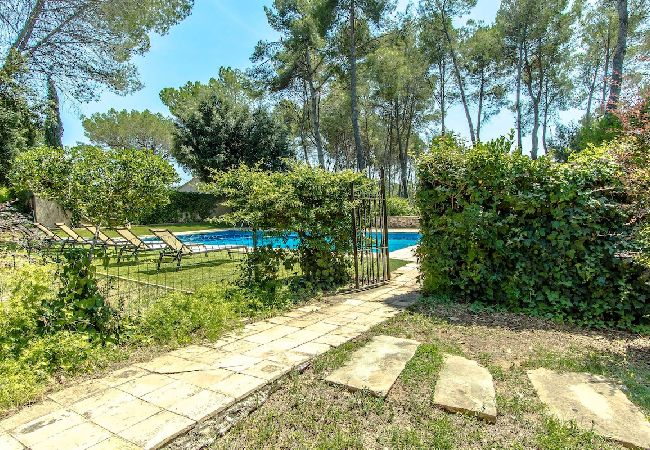 Villa en Castellar del Vallés - Refugio celestial para 16, a 30km de Barcelona Villa en Castellar del Vallés - Refugio celestial para 16, a 30km de Barcelona