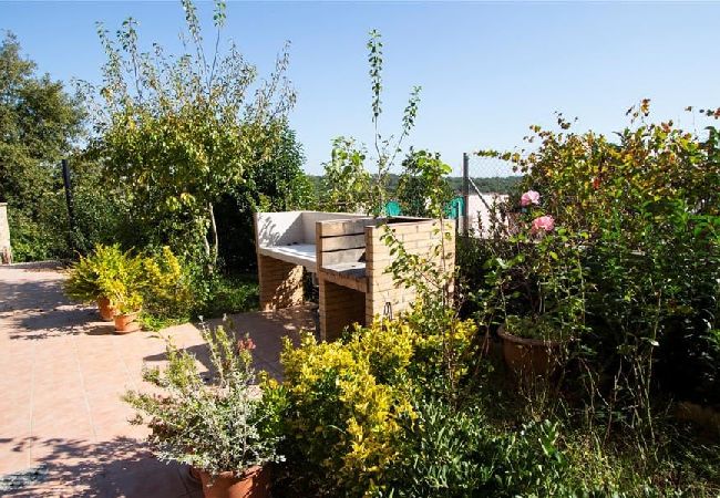 Villa en Sils - ¡Retiro tranquilo Costa Brava con suite separada! Villa en Sils - ¡Retiro tranquilo Costa Brava con suite separada!