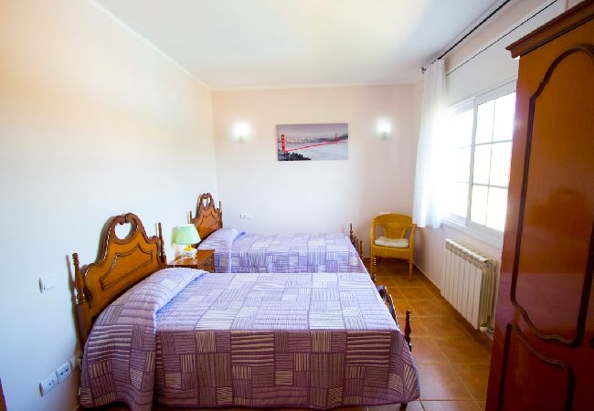 Villa en Sils - ¡Retiro tranquilo Costa Brava con suite separada! Villa en Sils - ¡Retiro tranquilo Costa Brava con suite separada!