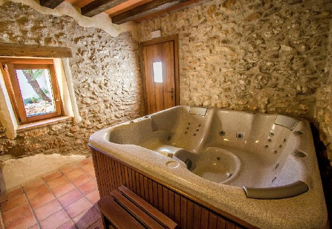 Villa en La Bisbal del Penedés -  Cautivadora Villa en los Viñedos cerca de Sitges Villa en La Bisbal del Penedés -  Cautivadora Villa en los Viñedos cerca de Sitges