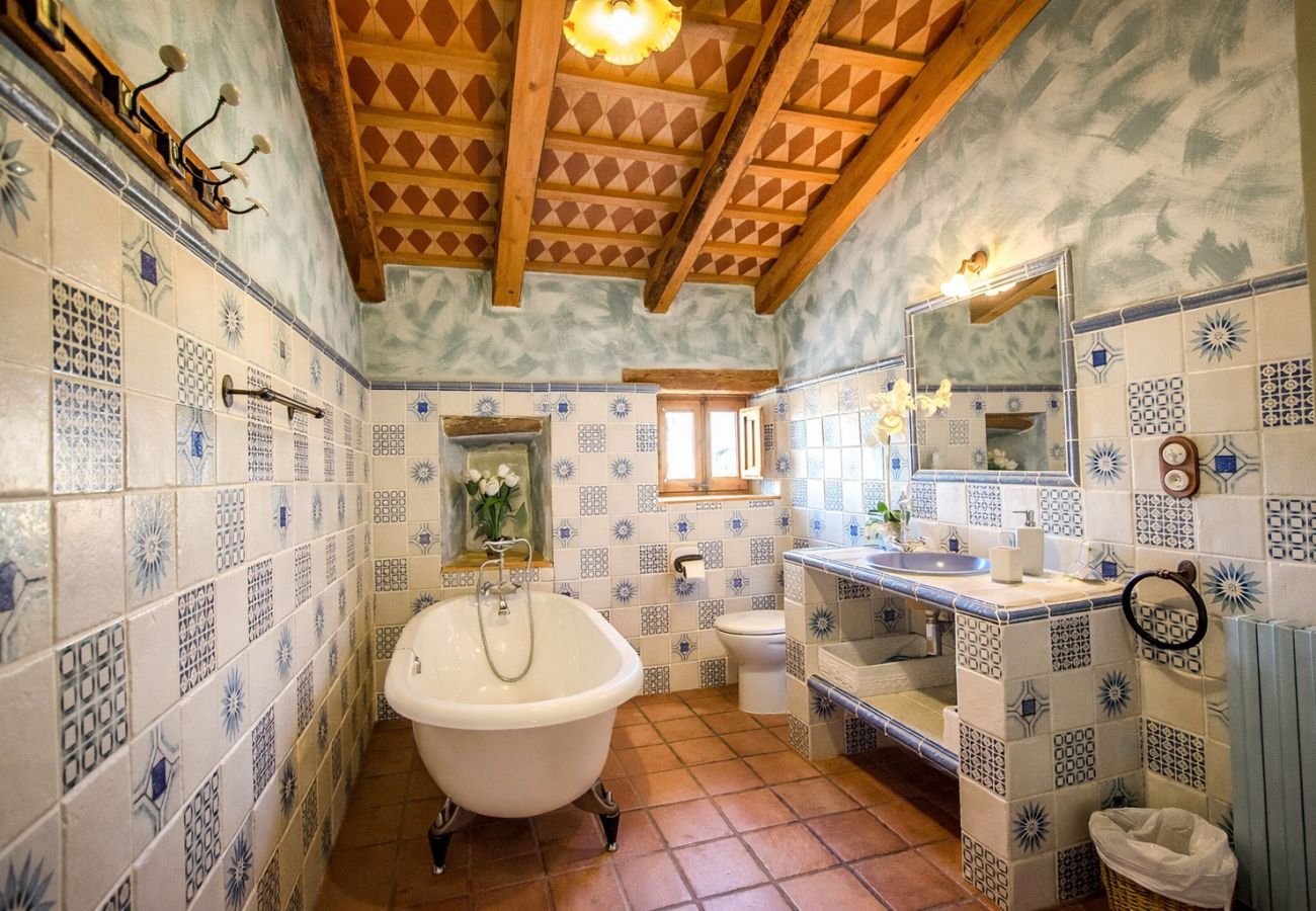 Villa en La Bisbal del Penedés -  Cautivadora Villa en los Viñedos cerca de Sitges