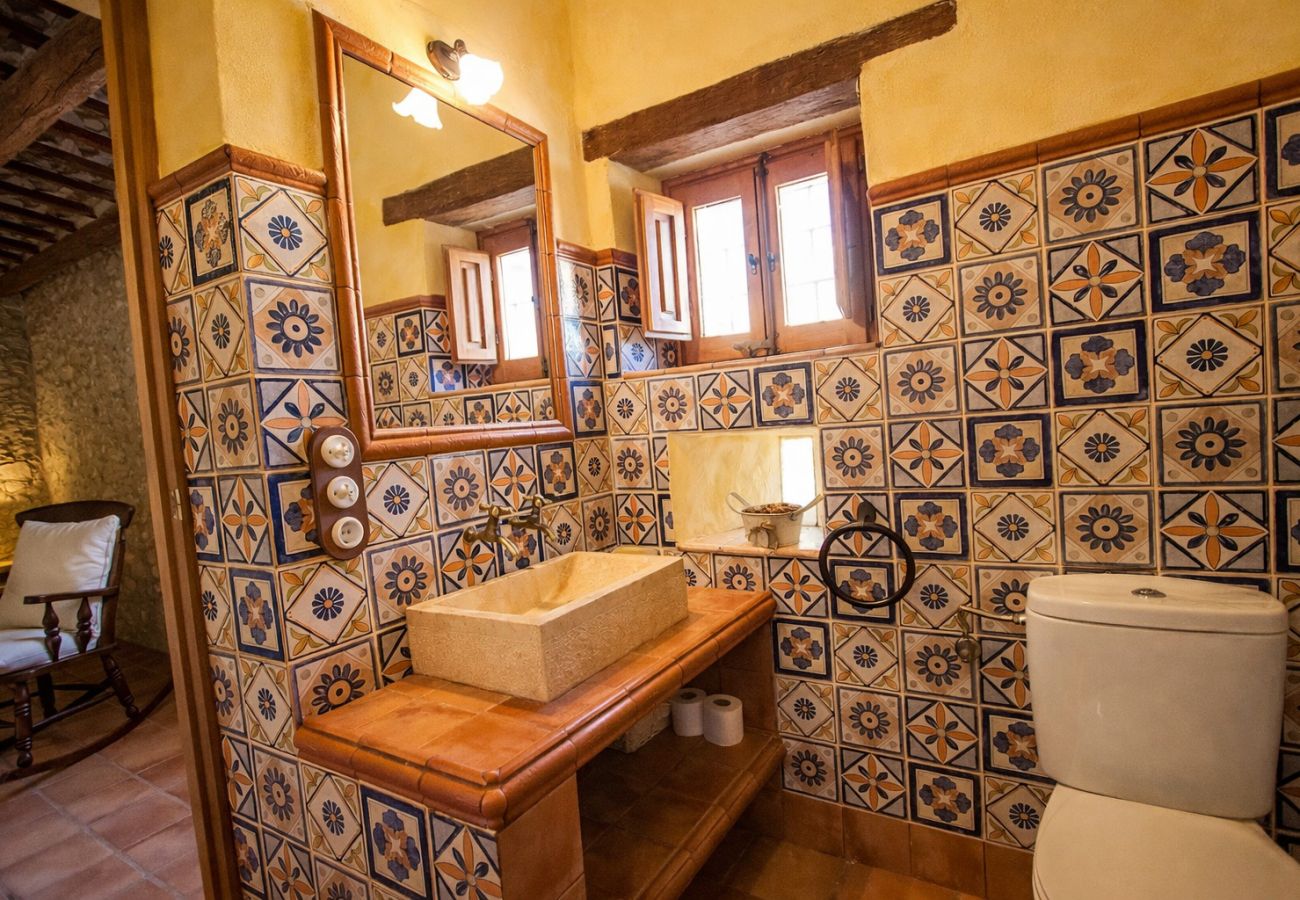 Villa en La Bisbal del Penedés -  Cautivadora Villa en los Viñedos cerca de Sitges