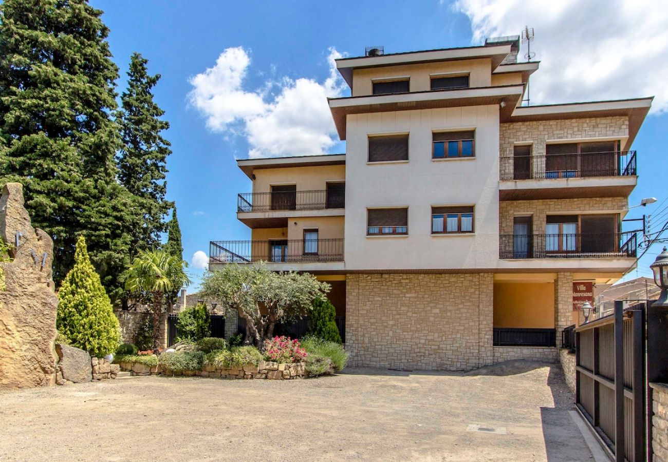 Villa en Sant Ramon - ¡Villa con estilo en la campiña catalana, para 27!