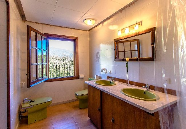 Villa en Sant Pere de Vilamajor - Naturaleza y Tranquilidad para 24, playa a 30km! Villa en Sant Pere de Vilamajor - Naturaleza y Tranquilidad para 24, playa a 30km!