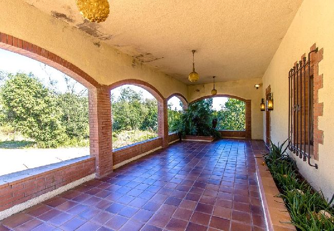 Villa en Sant Pere de Vilamajor - Naturaleza y Tranquilidad para 24, playa a 30km! Villa en Sant Pere de Vilamajor - Naturaleza y Tranquilidad para 24, playa a 30km!