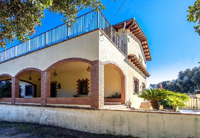 Villa en Sant Pere de Vilamajor - Naturaleza y Tranquilidad para 24, playa a 30km! Villa en Sant Pere de Vilamajor - Naturaleza y Tranquilidad para 24, playa a 30km!