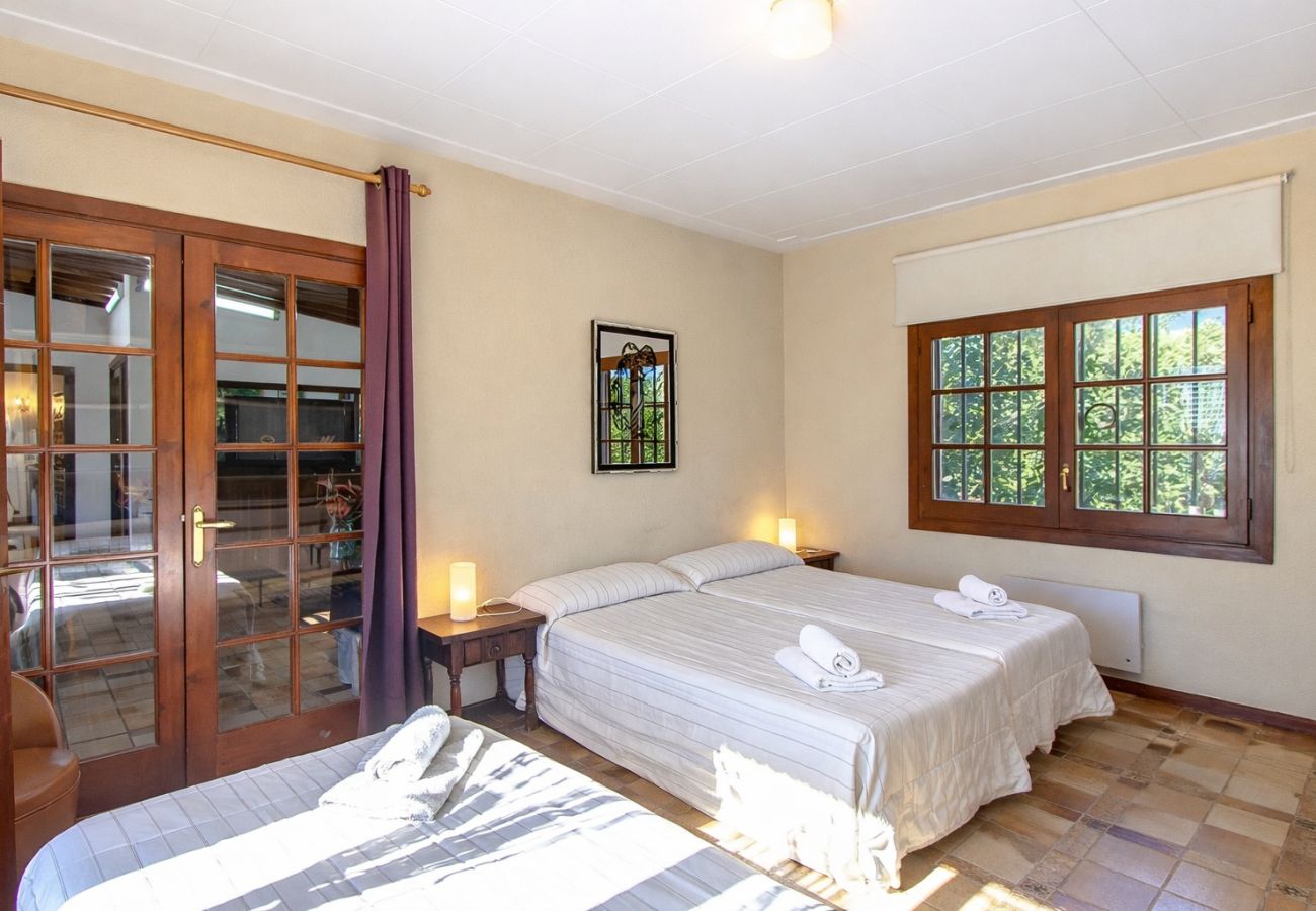 Villa en Sant Pere de Vilamajor - Naturaleza y Tranquilidad para 24, playa a 30km!