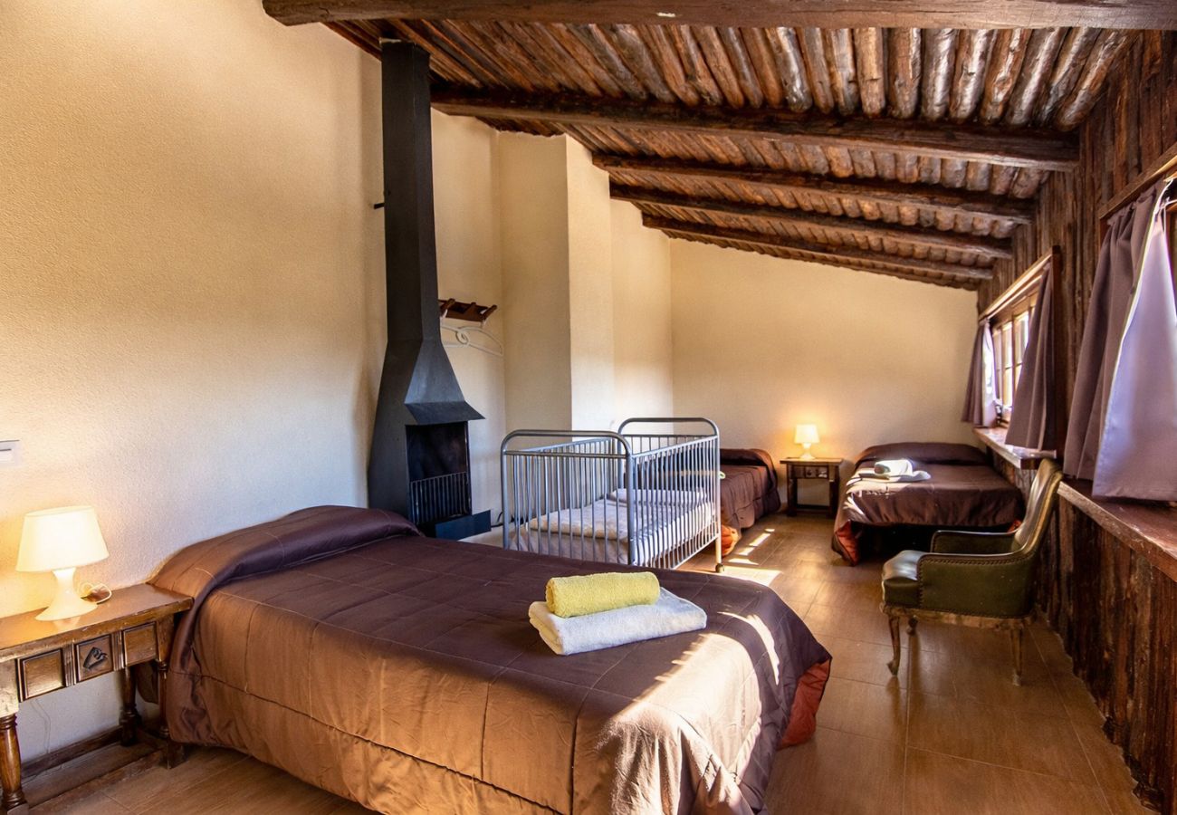 Villa en Sant Pere de Vilamajor - Naturaleza y Tranquilidad para 24, playa a 30km!