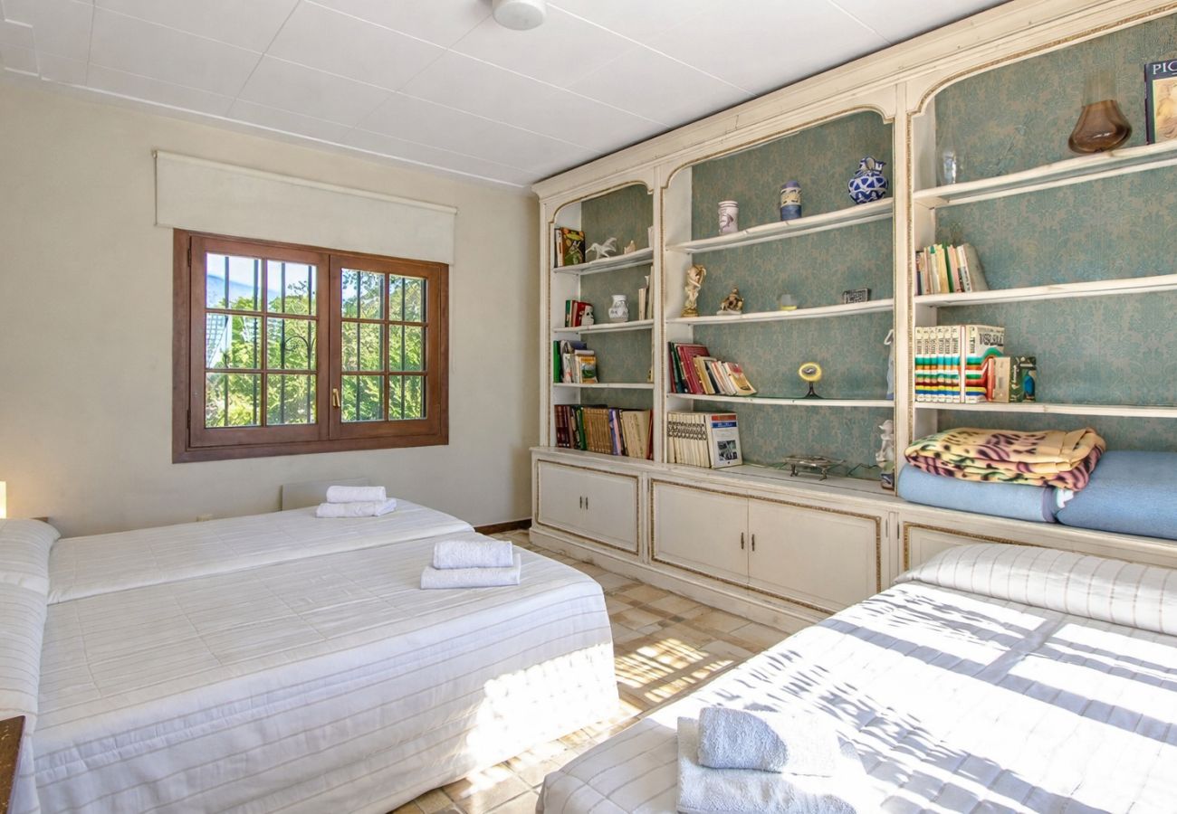 Villa en Sant Pere de Vilamajor - Naturaleza y Tranquilidad para 24, playa a 30km!