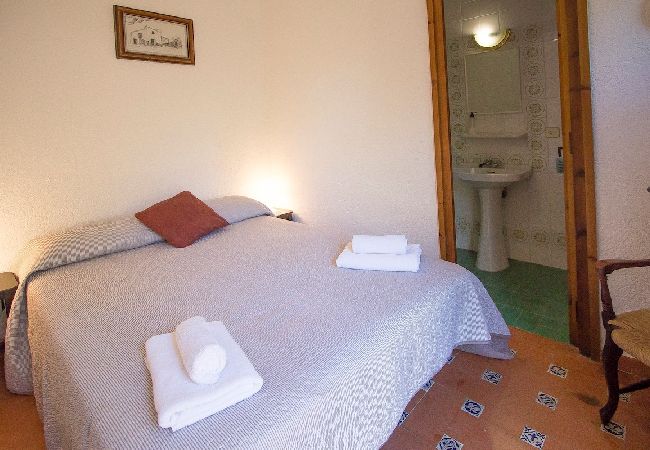 Villa en Gerona/Girona - Villa Costa Brava para 24, piscina y cerca de Blanes! Villa en Gerona/Girona - Villa Costa Brava para 24, piscina y cerca de Blanes!
