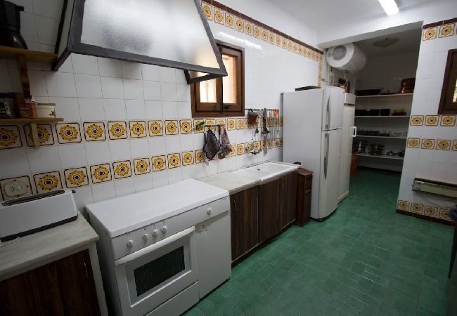 Villa en Gerona/Girona - Villa Costa Brava para 24, piscina y cerca de Blanes! Villa en Gerona/Girona - Villa Costa Brava para 24, piscina y cerca de Blanes!
