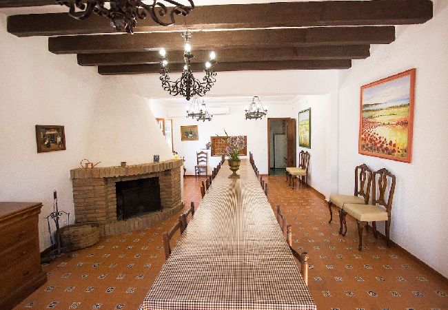 Villa en Gerona/Girona - Villa Costa Brava para 24, piscina y cerca de Blanes! Villa en Gerona/Girona - Villa Costa Brava para 24, piscina y cerca de Blanes!