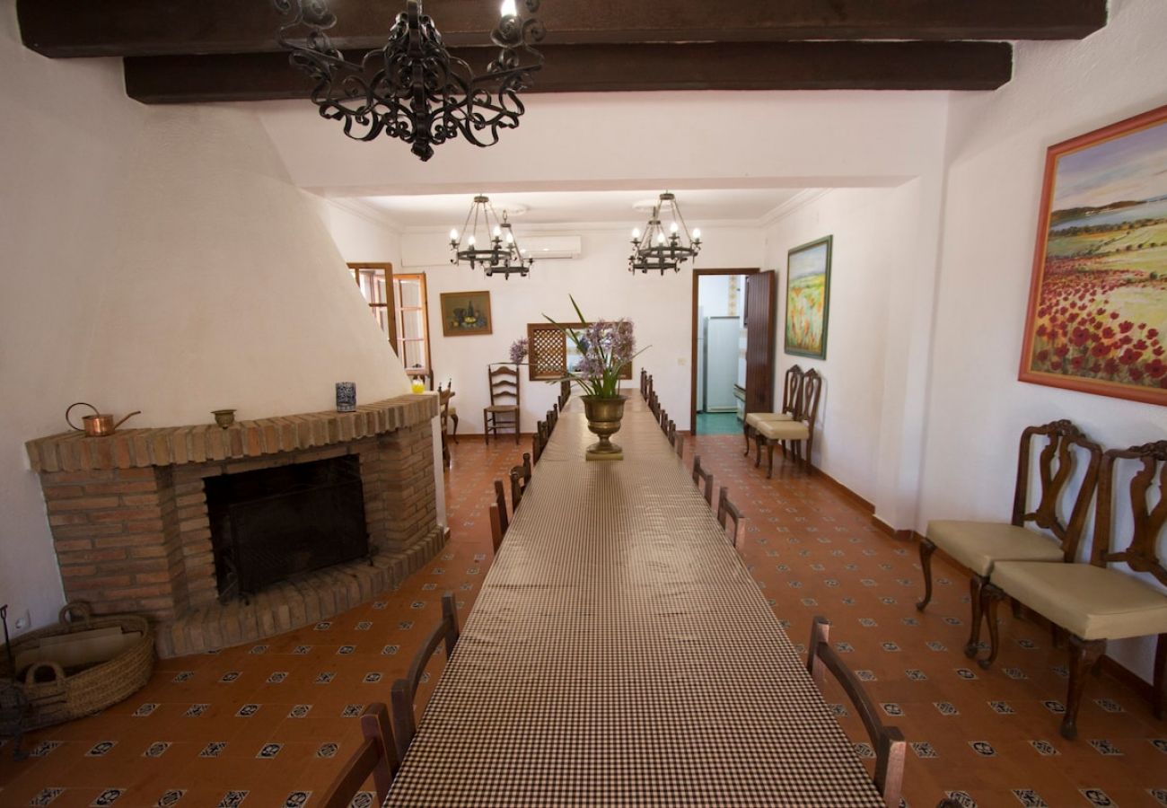 Villa en Gerona / Girona - Villa Costa Brava para 24, piscina y cerca de Blanes!