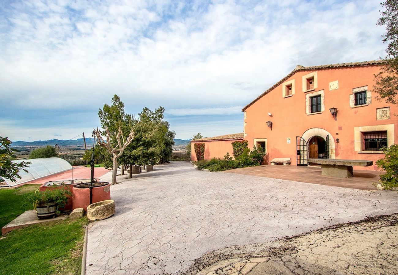 Villa en Castellet i la Gornal - Casa Rural para 22 personas, cerca de Sitges