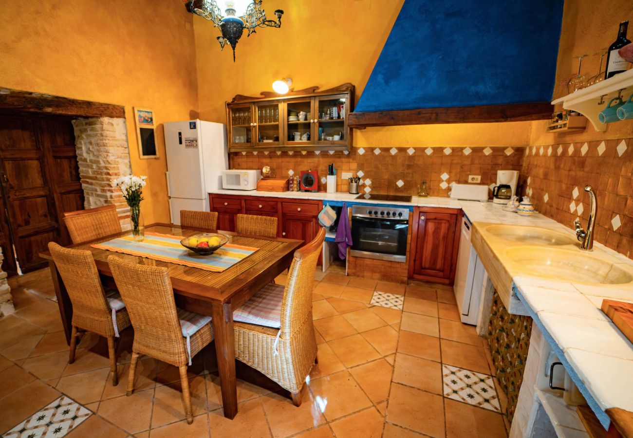 Villa en Vilafranca del Penedes - Villa rústica con piscina privada 12km de la playa