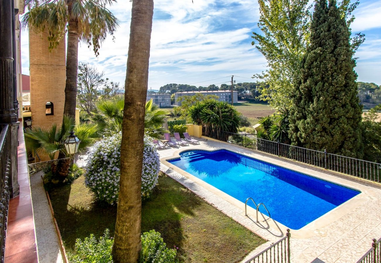 Villa en Banyeres del Penedès - ¡Impresionante e idílica mansión para 39 pax max!