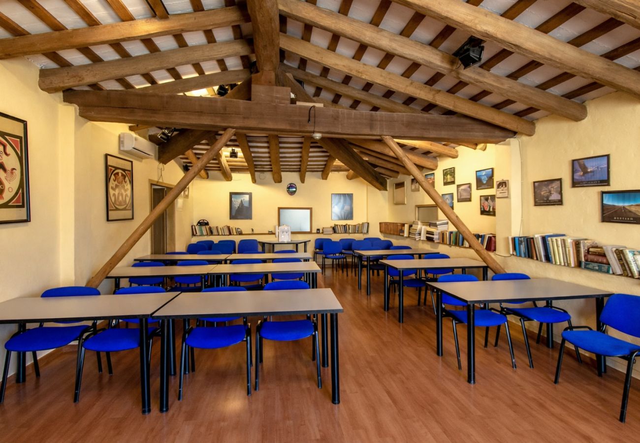 Villa en Banyeres del Penedès - ¡Impresionante e idílica mansión para 39 pax max!