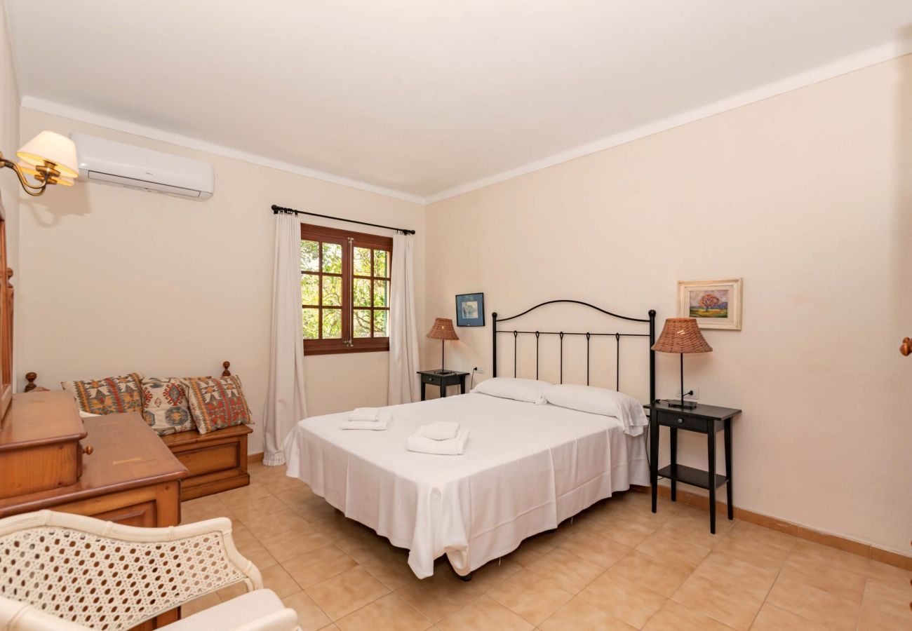 Villa en Palma de Mallorca - Acogedora casa a 1km del casco antiguo de Pollensa