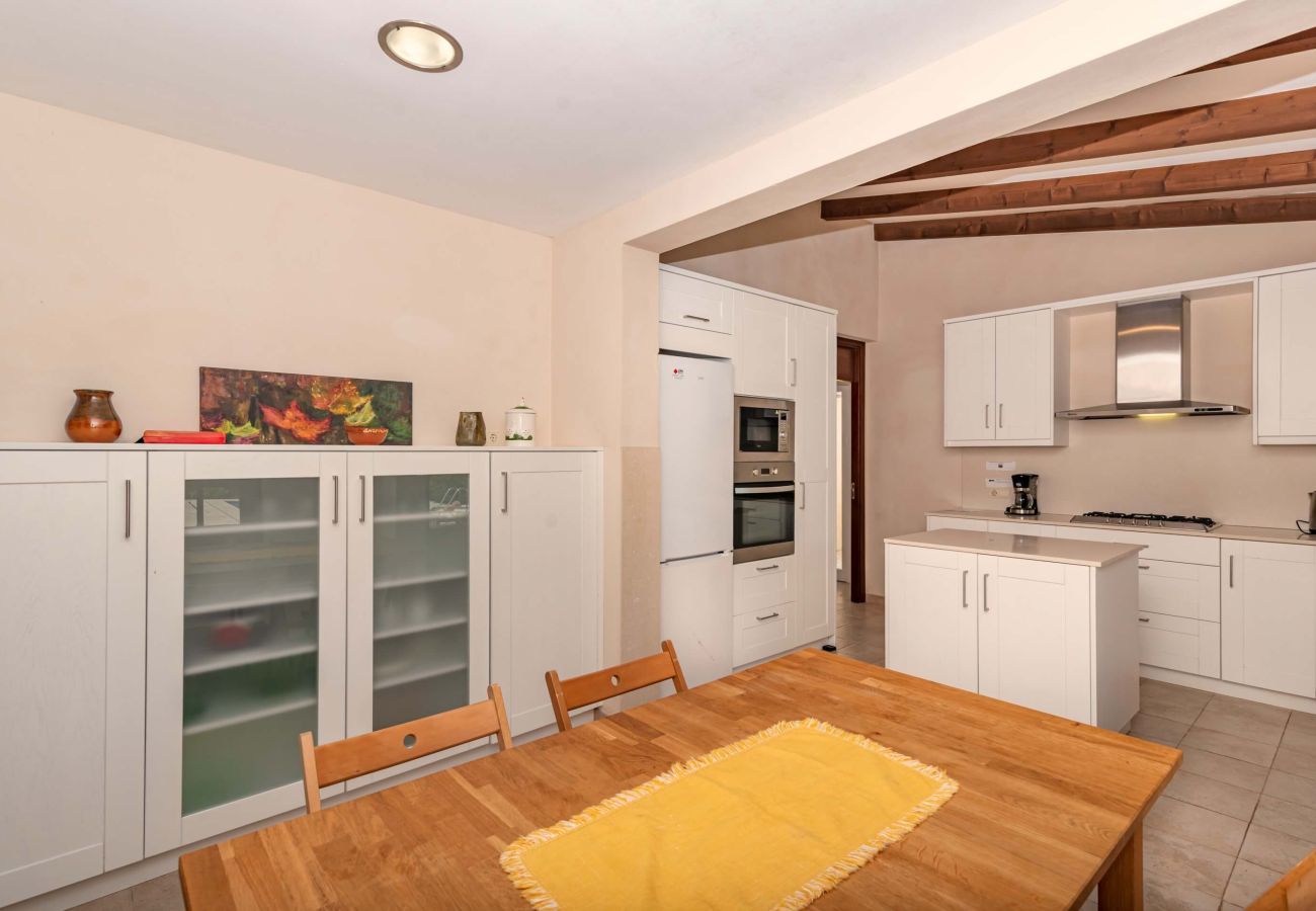 Villa en Palma de Mallorca - Acogedora casa a 1km del casco antiguo de Pollensa