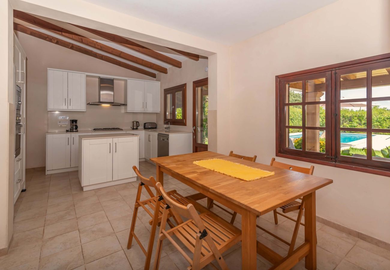 Villa en Palma de Mallorca - Acogedora casa a 1km del casco antiguo de Pollensa