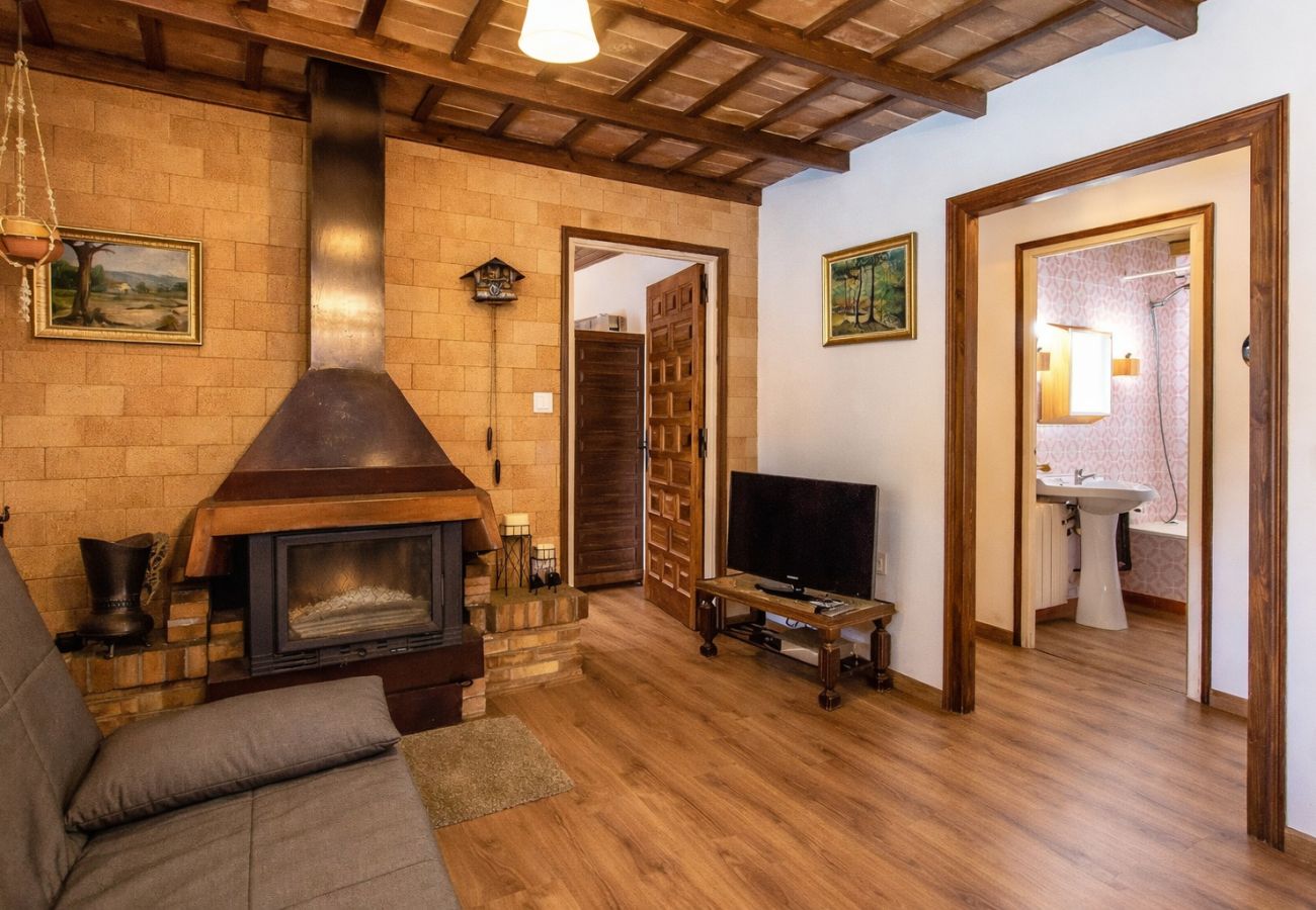 Villa en Santa Coloma de Farners - Villa en Costa Brava con piscina privada y jardín