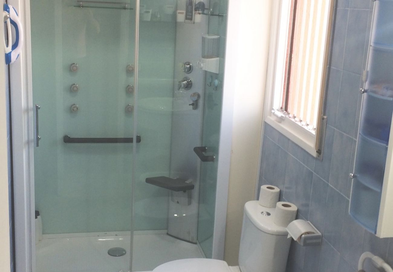 Villa en La Bisbal del Penedés - Escapada a la Costa Dorada con piscina privada