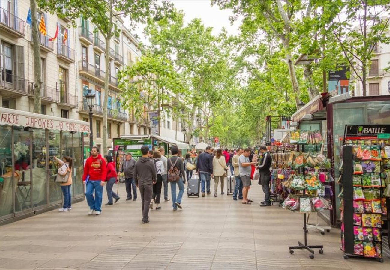 Villa en Castellar del Vallés - Escapada a la montaña con vistas 40km de Barcelona