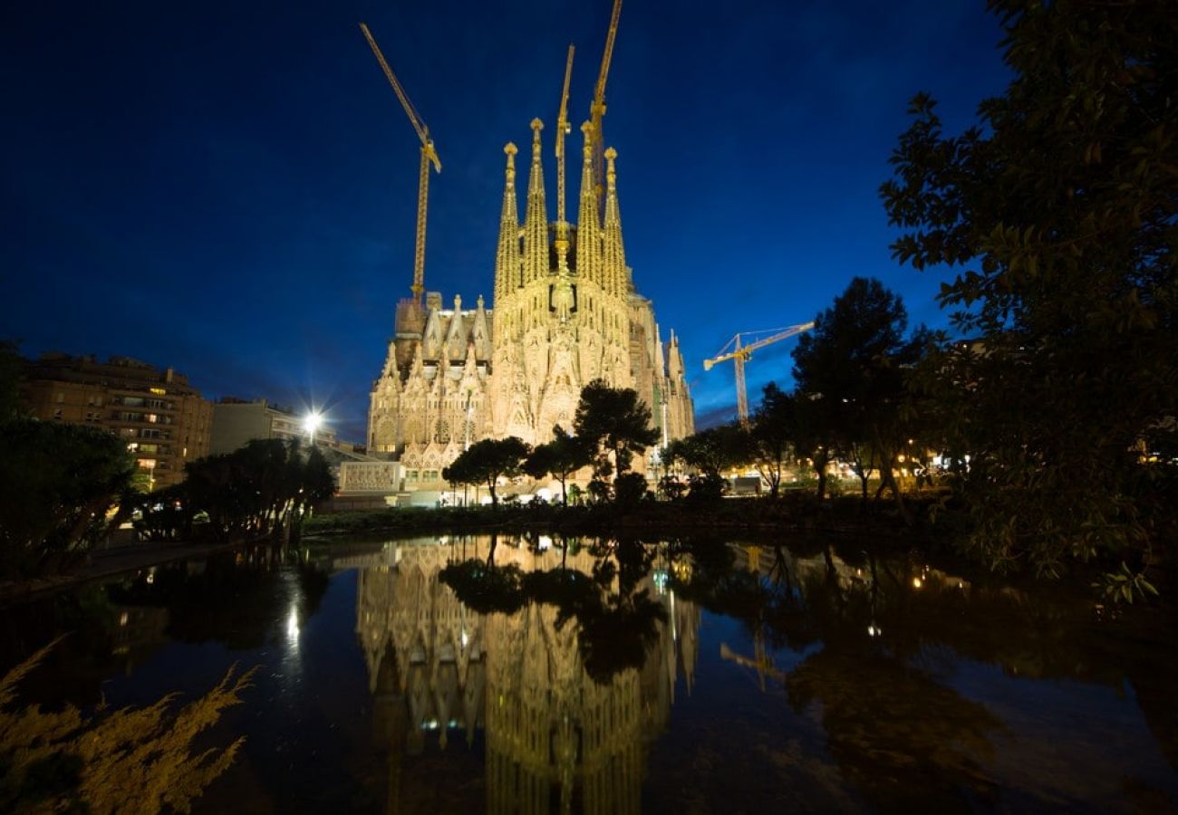 Villa en Castellar del Vallés - Escapada a la montaña con vistas 40km de Barcelona