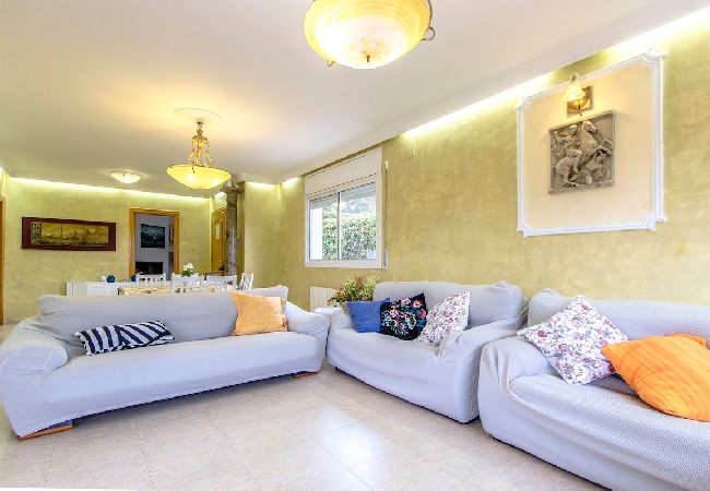 Villa en Cunit - Escapada a la Costa Dorada, a 2km de la playa! Villa en Cunit - Escapada a la Costa Dorada, a 2km de la playa!