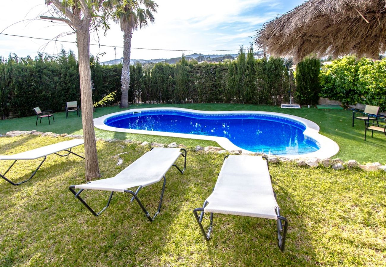 Villa en Cunit - Escapada a la Costa Dorada en Cunit, a 2km del mar