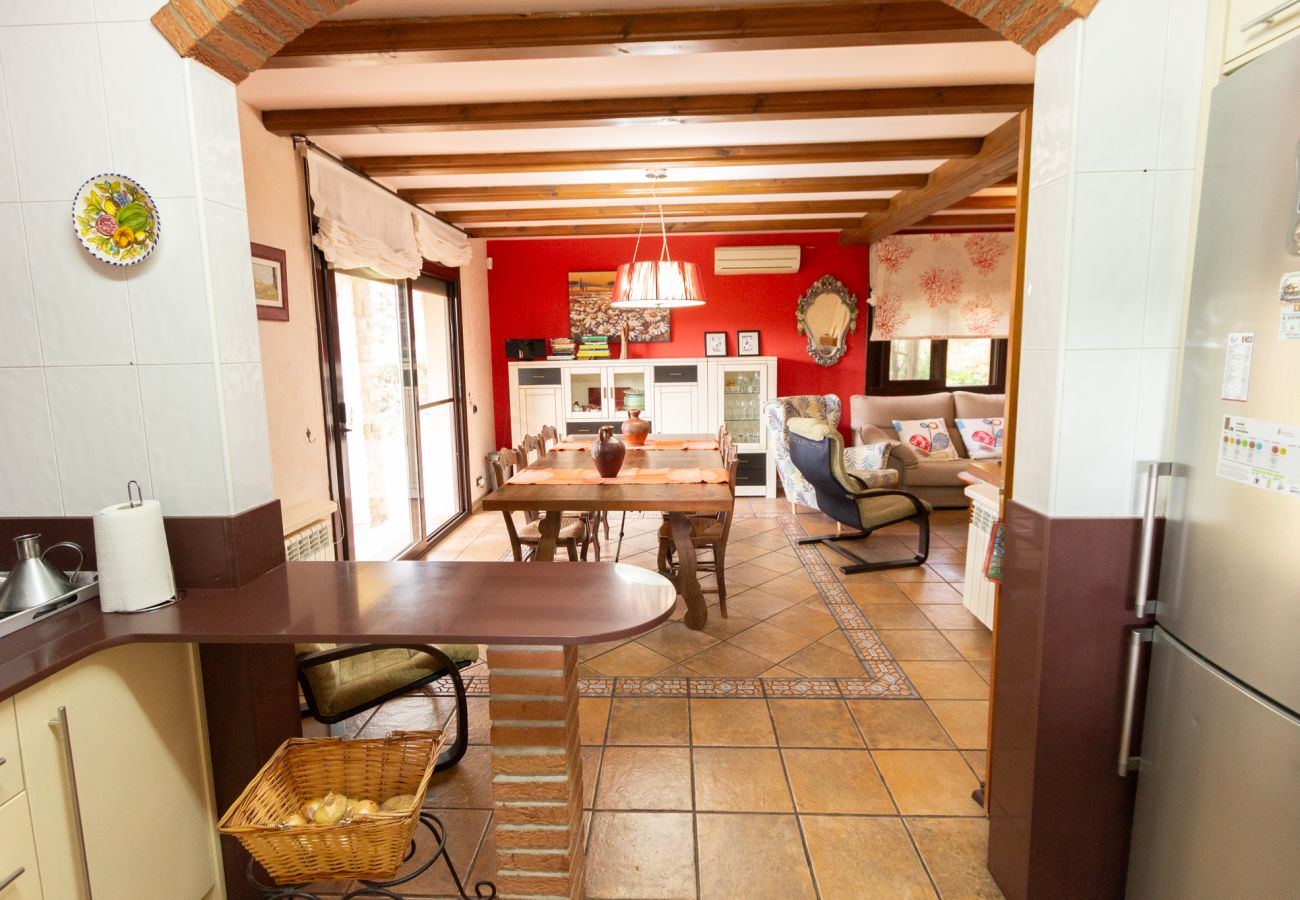 Villa en Vacarisses - ¡Perfección pacífica, a solo 30 km de Barcelona!