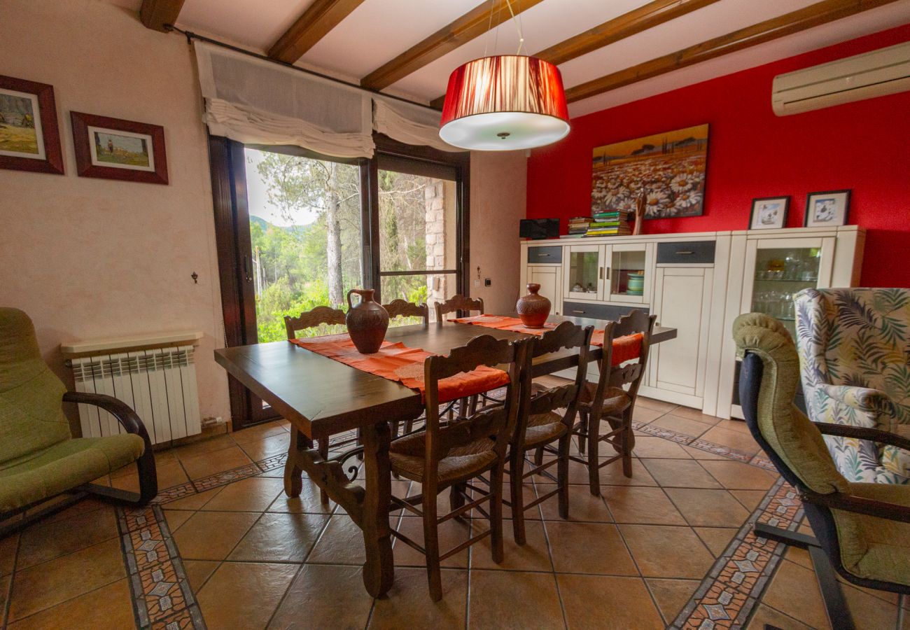 Villa en Vacarisses - ¡Perfección pacífica, a solo 30 km de Barcelona!