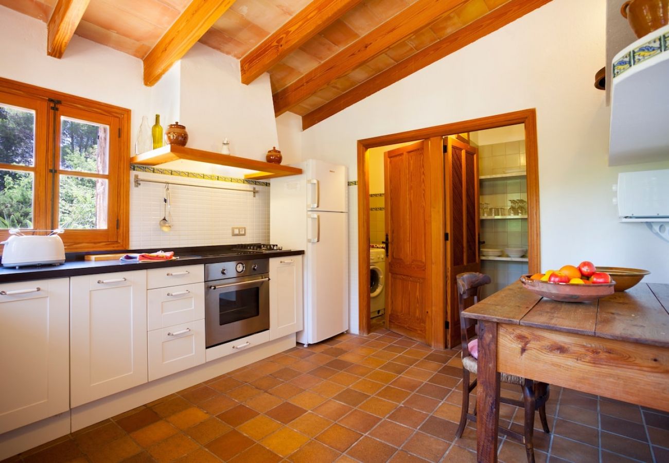 Villa en Palma de Mallorca - Encantadora Villa de Montaña a 8km de la playa