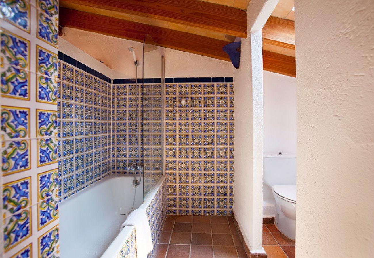 Villa en Palma de Mallorca - Encantadora Villa de Montaña a 8km de la playa