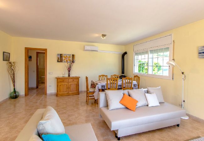 Villa en El Vendrell - Piscina privada en la Costa Dorada, playa a 3km Villa en El Vendrell - Piscina privada en la Costa Dorada, playa a 3km