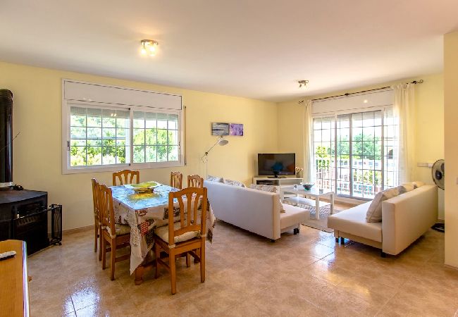 Villa en El Vendrell - Piscina privada en la Costa Dorada, playa a 3km Villa en El Vendrell - Piscina privada en la Costa Dorada, playa a 3km