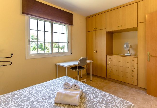 Villa en El Vendrell - Piscina privada en la Costa Dorada, playa a 3km Villa en El Vendrell - Piscina privada en la Costa Dorada, playa a 3km