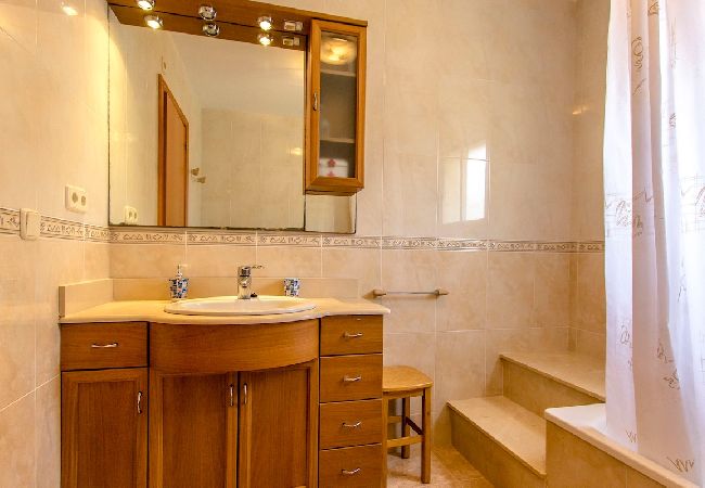 Villa en El Vendrell - Piscina privada en la Costa Dorada, playa a 3km Villa en El Vendrell - Piscina privada en la Costa Dorada, playa a 3km