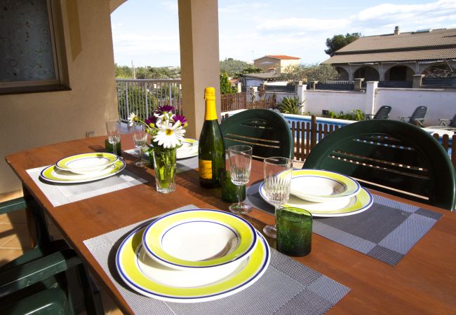 Villa en El Vendrell - Piscina privada en la Costa Dorada, playa a 3km Villa en El Vendrell - Piscina privada en la Costa Dorada, playa a 3km