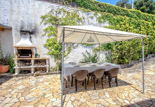 Villa en Sant Cebrià de Vallalta - Chalet estilo suizo cerca de BCN, 10min a playa Villa en Sant Cebrià de Vallalta - Chalet estilo suizo cerca de BCN, 10min a playa